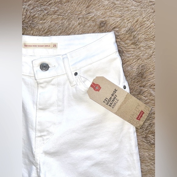 Levi's 721 High-Rise Skinny Jeans NWT - Picture 3 of 7